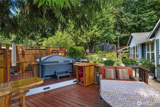 1997 E State Route 3, Shelton, WA 98584