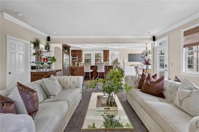 28462 North Bay Road, Lake Arrowhead, CA 92352