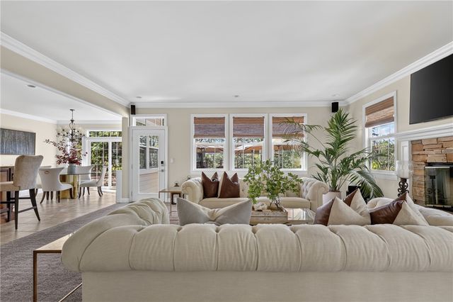 28462 North Bay Road, Lake Arrowhead, CA 92352