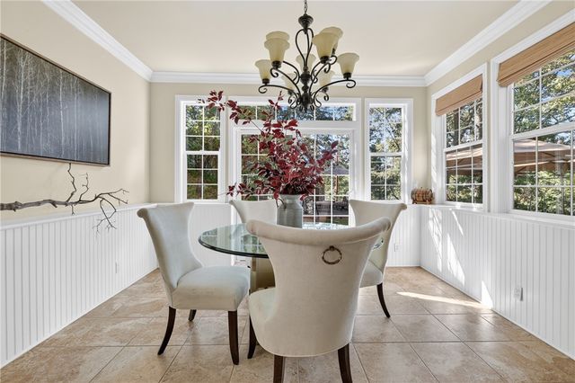 28462 North Bay Road, Lake Arrowhead, CA 92352