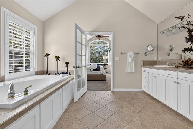 28462 North Bay Road, Lake Arrowhead, CA 92352