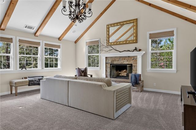 28462 North Bay Road, Lake Arrowhead, CA 92352