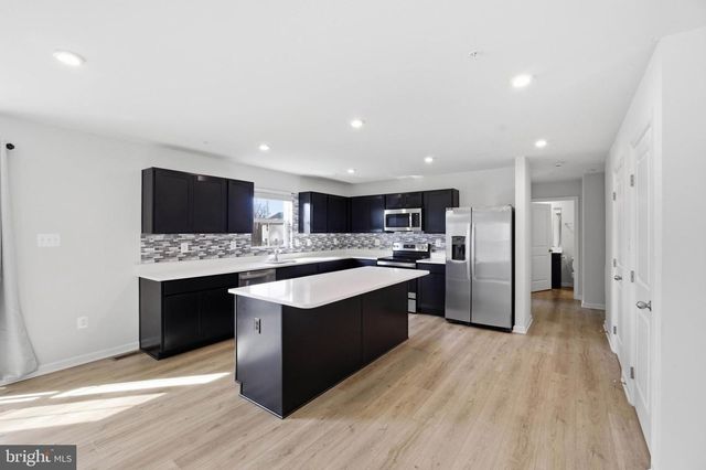 103 CHARLOTTE ST, Hagerstown, MD 21740