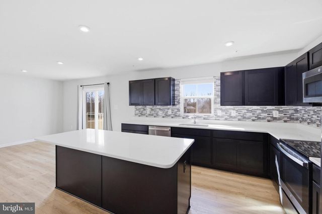 103 CHARLOTTE ST, Hagerstown, MD 21740