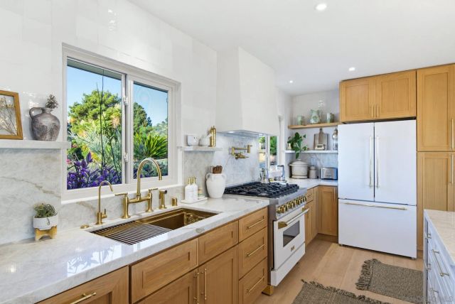 9165 San Juan Place, La Mesa, CA 91941