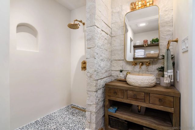 9165 San Juan Place, La Mesa, CA 91941