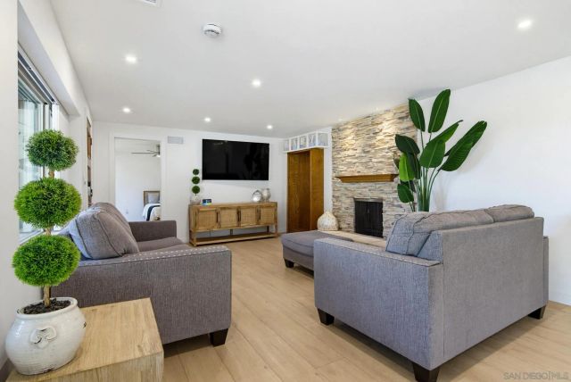 9165 San Juan Place, La Mesa, CA 91941