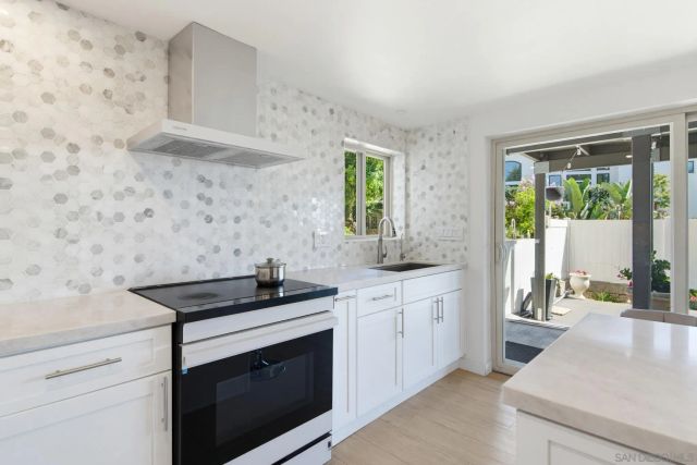 9165 San Juan Place, La Mesa, CA 91941