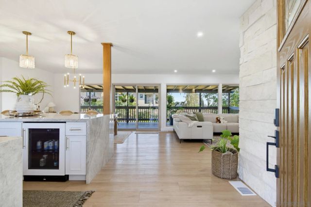 9165 San Juan Place, La Mesa, CA 91941