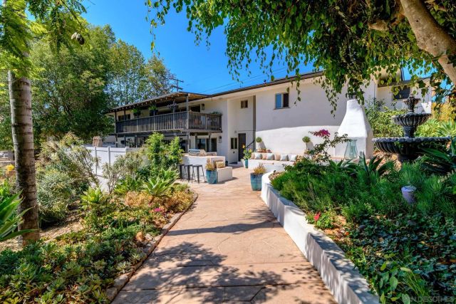 9165 San Juan Place, La Mesa, CA 91941