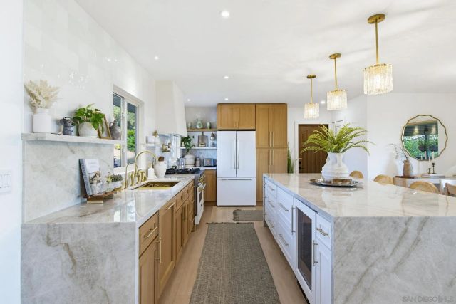 9165 San Juan Place, La Mesa, CA 91941