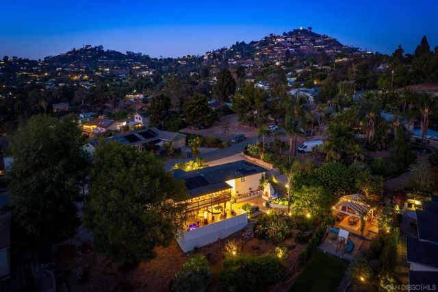 9165 San Juan Place, La Mesa, CA 91941