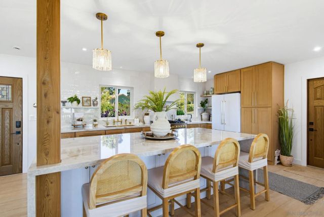 9165 San Juan Place, La Mesa, CA 91941