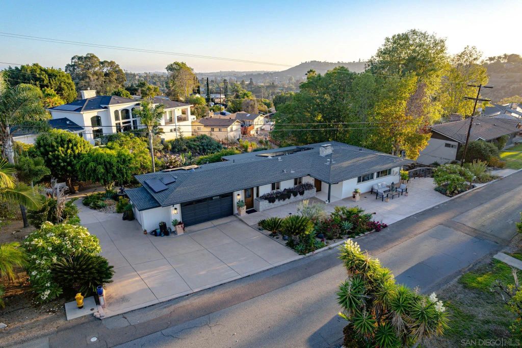 9165 San Juan Place, La Mesa, CA 91941