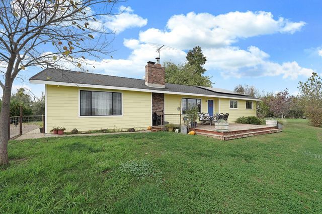 4317 Curran Rd, Ione, CA 95640