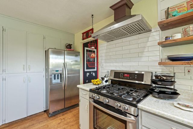 4317 Curran Rd, Ione, CA 95640