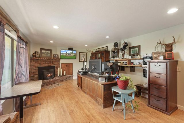 4317 Curran Rd, Ione, CA 95640