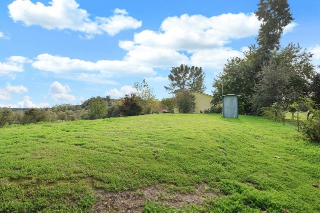 4317 Curran Rd, Ione, CA 95640