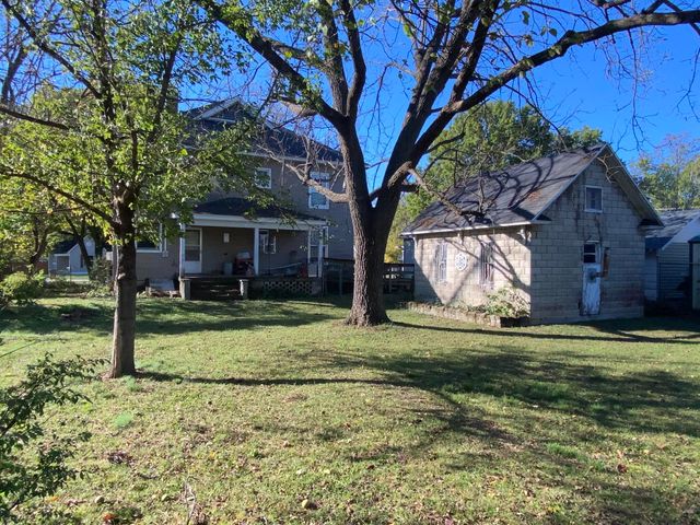 213 Jasper Street, Aurora, MO 65605