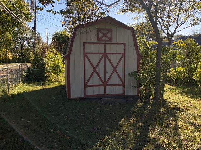 213 Jasper Street, Aurora, MO 65605