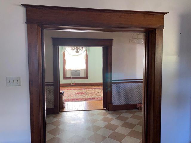 213 Jasper Street, Aurora, MO 65605