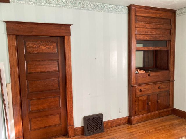 213 Jasper Street, Aurora, MO 65605