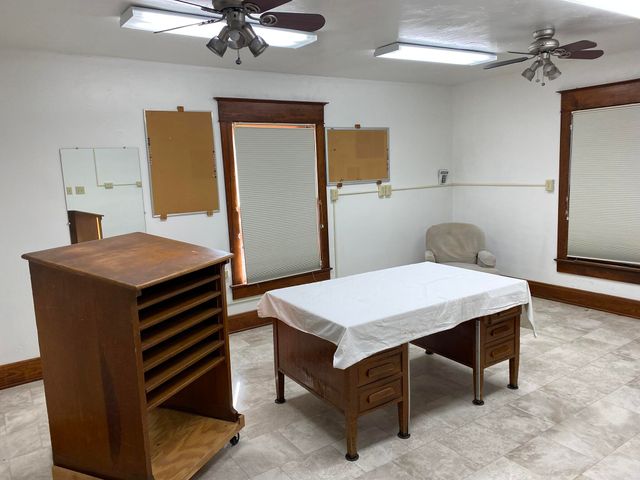 213 Jasper Street, Aurora, MO 65605