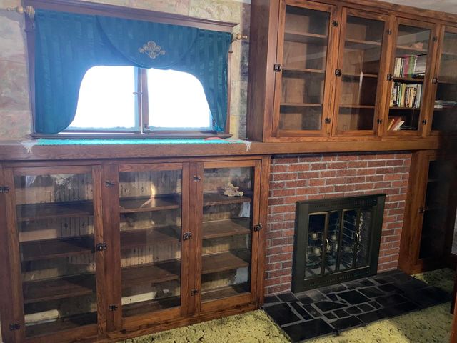 213 Jasper Street, Aurora, MO 65605