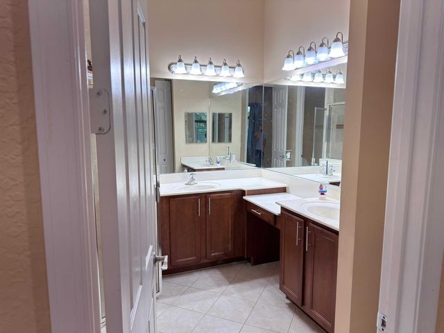 10172 White Water Lily Way, Boynton Beach, FL 33437