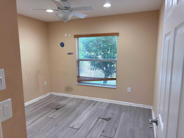 10172 White Water Lily Way, Boynton Beach, FL 33437