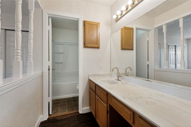 1616 Wickford Drive, Arlington, TX 76018