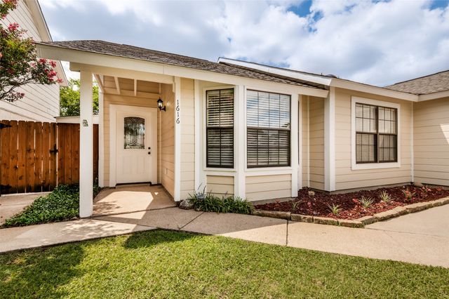 1616 Wickford Drive, Arlington, TX 76018