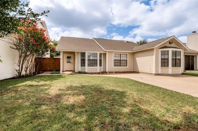 1616 Wickford Drive, Arlington, TX 76018