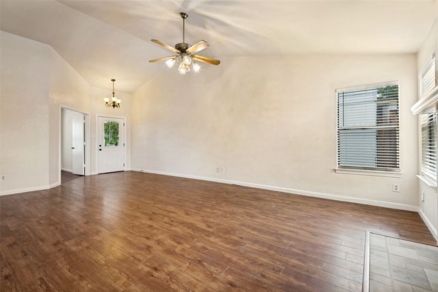 1616 Wickford Drive, Arlington, TX 76018