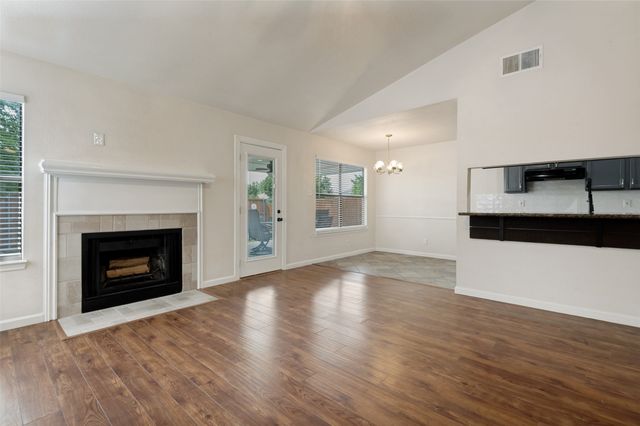 1616 Wickford Drive, Arlington, TX 76018