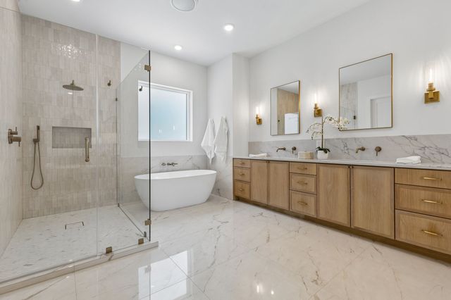 6402 Kenwood Avenue, Dallas, TX 75214