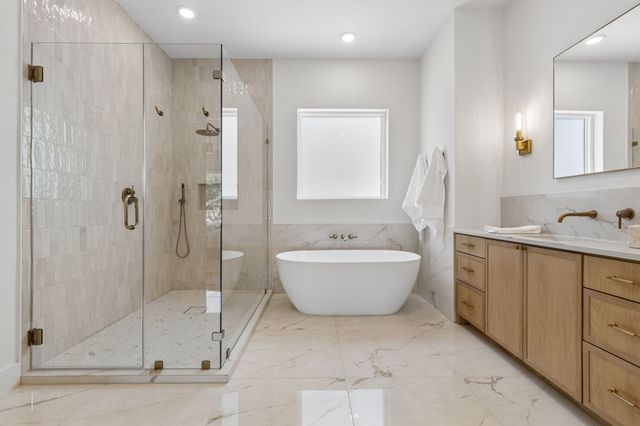 6402 Kenwood Avenue, Dallas, TX 75214