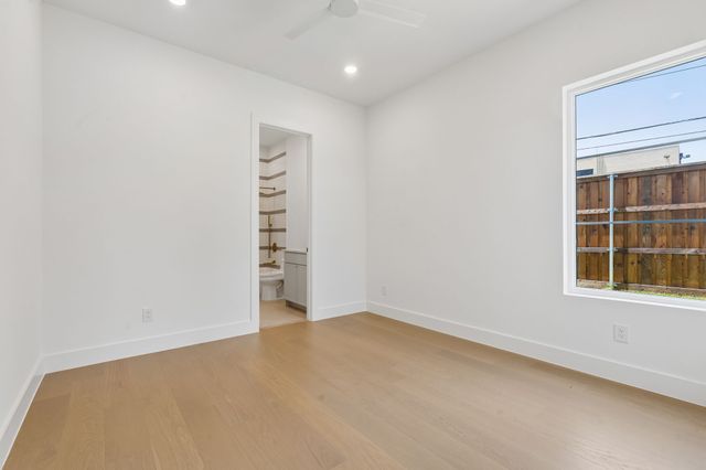 6402 Kenwood Avenue, Dallas, TX 75214