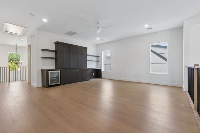 6402 Kenwood Avenue, Dallas, TX 75214