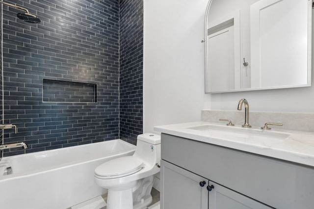 6402 Kenwood Avenue, Dallas, TX 75214