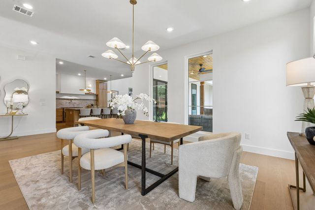 6402 Kenwood Avenue, Dallas, TX 75214