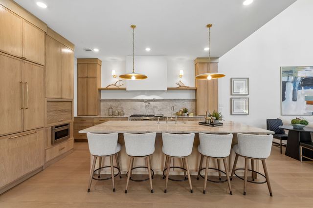 6402 Kenwood Avenue, Dallas, TX 75214