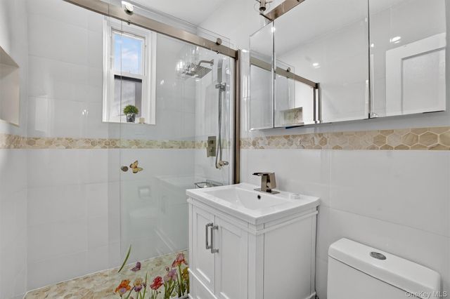 3535 Kings College Place 3F, Bronx, NY 10467