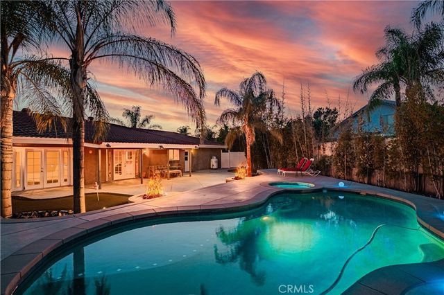 30044 Little Harbor Drive, Canyon Lake, CA 92587