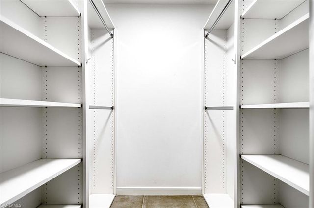 7936 Umberto CT, Naples, FL 34114