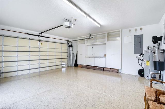 7936 Umberto CT, Naples, FL 34114