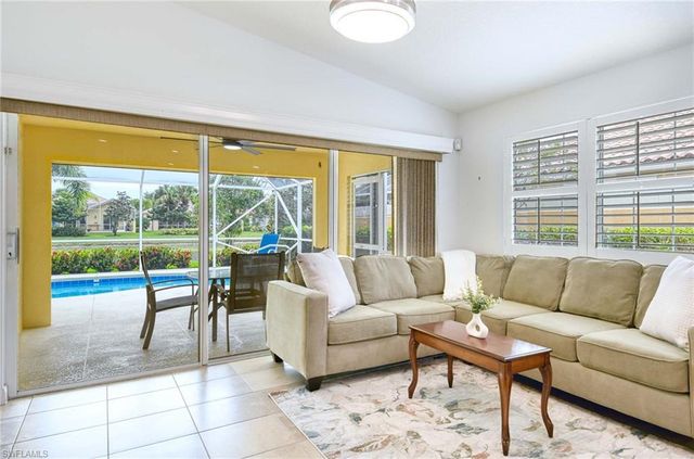 7936 Umberto CT, Naples, FL 34114