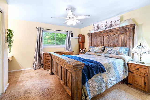 1730 W Hull Street, Denison, TX 75020