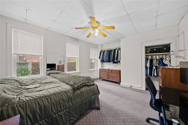 2016 Sidney St, South Side, PA 15203