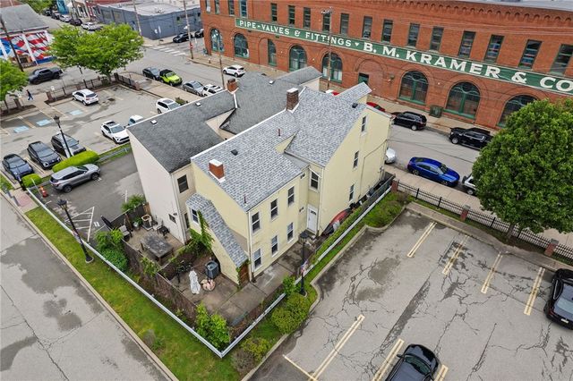 2016 Sidney St, South Side, PA 15203
